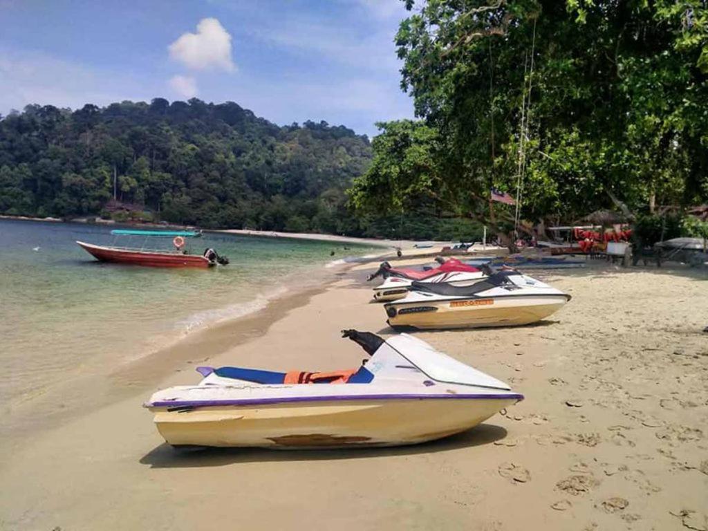 Shoplot Hostel Pangkor Kampong Pasir Bogak Exterior foto